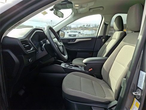 Used 2022 Ford Escape SE w/ Cold Weather Package image 10
