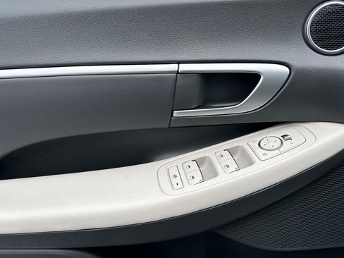 Used 2025 Hyundai Sonata SEL image 11