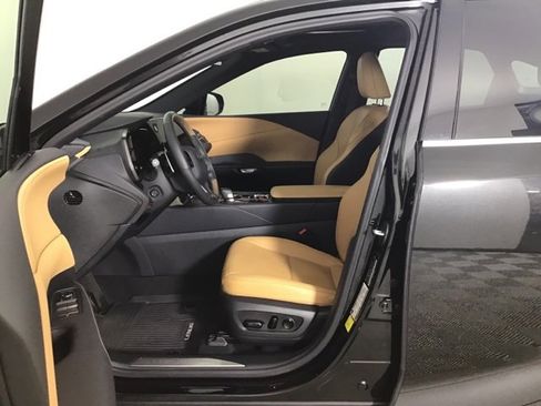 Used 2023 Lexus RX 350 Premium Plus image 9