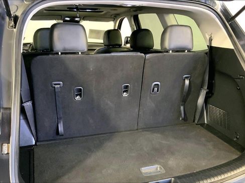 Certified 2024 Kia Telluride S w/ S Sunroof Package AWD/4WD image 4