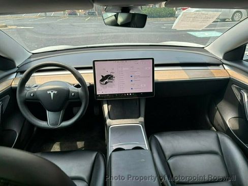 Used 2023 Tesla Model 3 Standard Range RWD image 19
