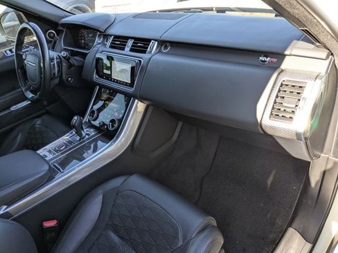 Used 2020 Land Rover Range Rover Sport SVR image 18