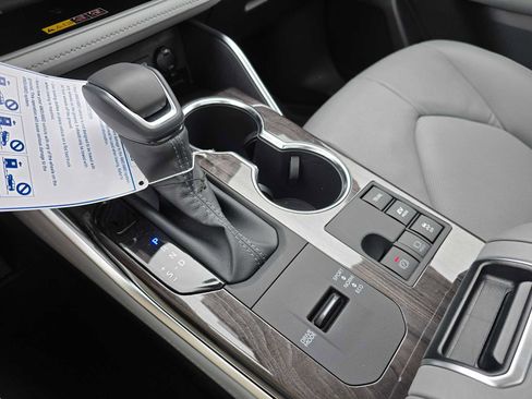 New 2026 Toyota Highlander Platinum AWD/4WD image 37