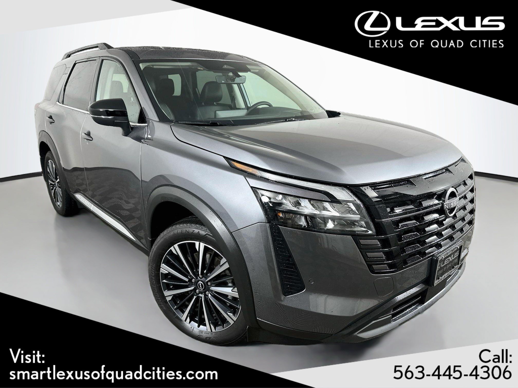 Used 2026 Nissan Pathfinder Platinum AWD/4WD image 1