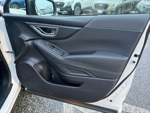 Used 2022 Subaru Forester Premium image 22