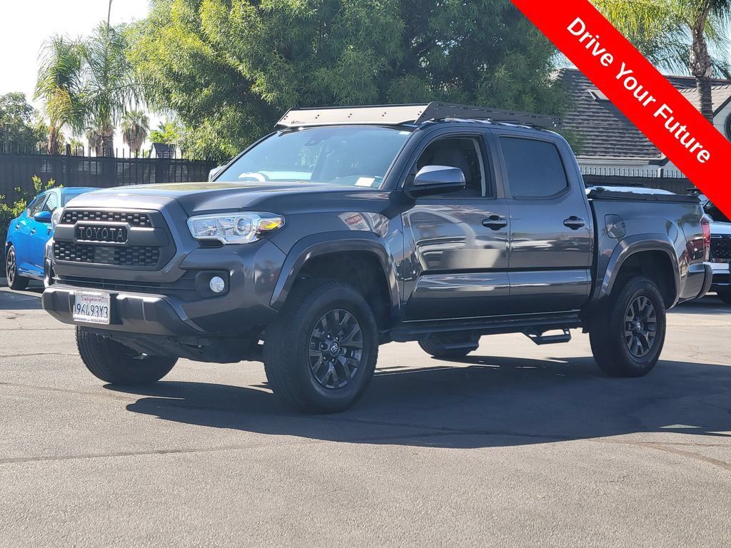 Used 2020 Toyota Tacoma SR5 RWD image 2