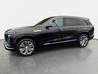 New 2026 Cadillac Vistiq Luxury w/ LPO, Floor Liner Package