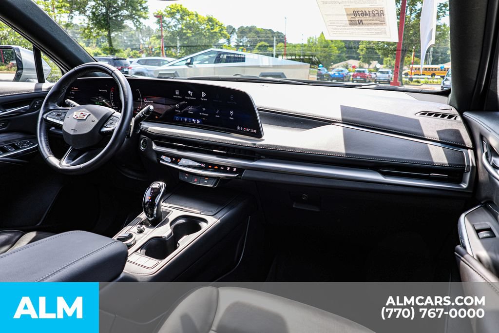 Used 2024 Cadillac XT4 Premium Luxury FWD image 30