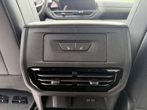 New 2025 Chevrolet Silverado EV LT image 15