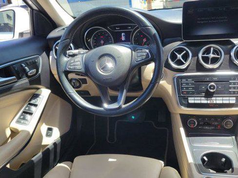 Used 2020 Mercedes-Benz GLA 250 image 11
