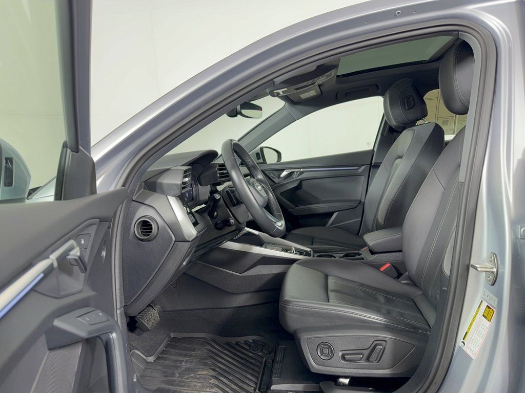 Used 2023 Audi A3 2.0T Premium Plus w/ Premium Plus Package FWD image 5