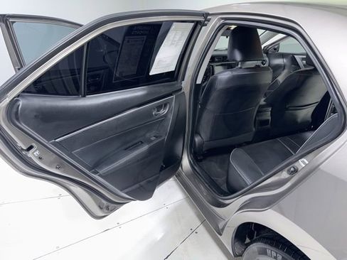 Used 2019 Toyota Corolla XLE w/ Carpet Mat Package (TMS) image 25