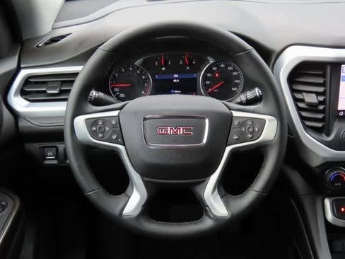 Used 2023 GMC Acadia SLT w/ Preferred Package image 21