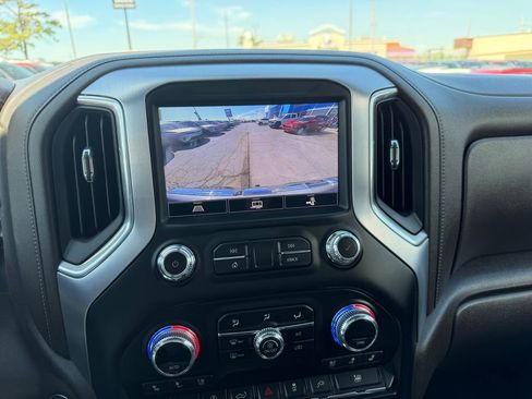 Used 2021 GMC Sierra 1500 SLT image 7