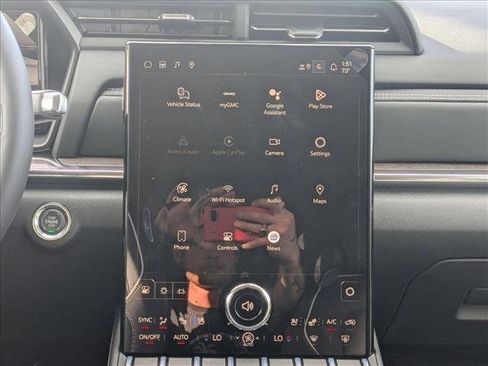 New 2026 GMC Terrain Denali w/ LPO, Floor Liner Package image 14