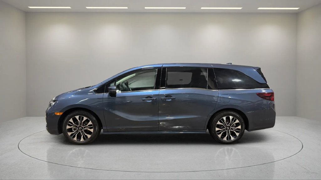 Used 2025 Honda Odyssey Elite image 19