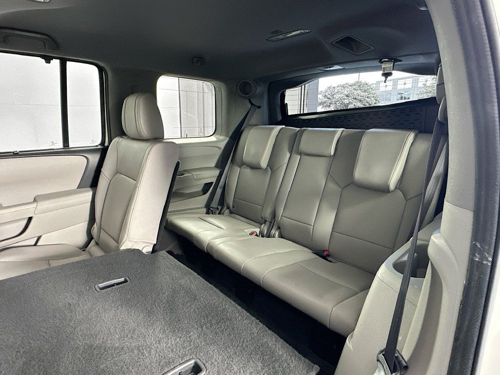 Used 2015 Honda Pilot Touring image 29