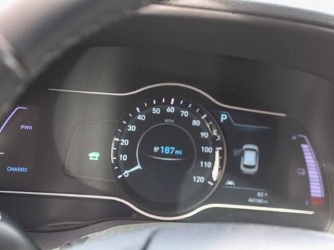 Used 2020 Hyundai Kona Limited FWD image 31
