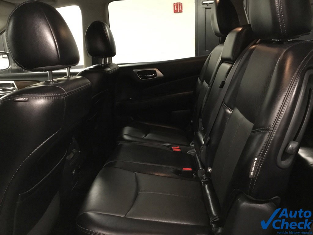 Used 2020 Nissan Pathfinder Platinum AWD/4WD image 29
