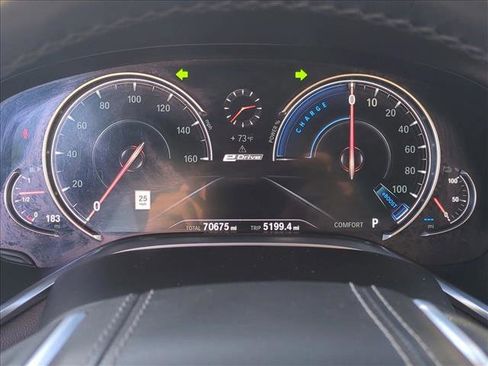 Used 2017 BMW 740e xDrive image 12