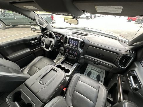 Used 2021 Chevrolet Silverado 1500 LT Trail Boss w/ Convenience Package II image 10