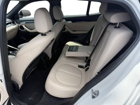 Used 2022 BMW X2 xDrive28i w/ Convenience Package AWD/4WD image 16
