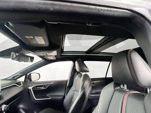 Used 2022 Toyota RAV4 XSE image 22