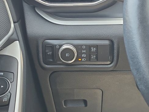 Used 2023 Ford Explorer XLT w/ Equipment Group 202A image 31