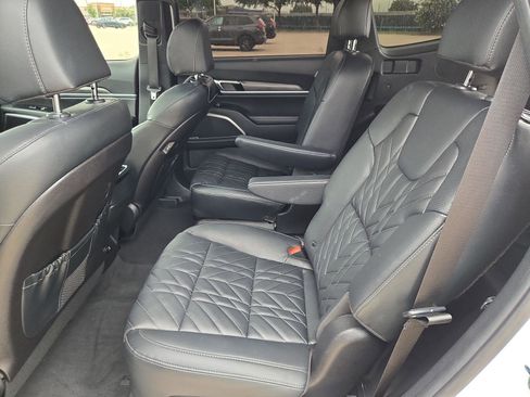 Used 2025 Kia Telluride EX X-Line AWD/4WD image 28