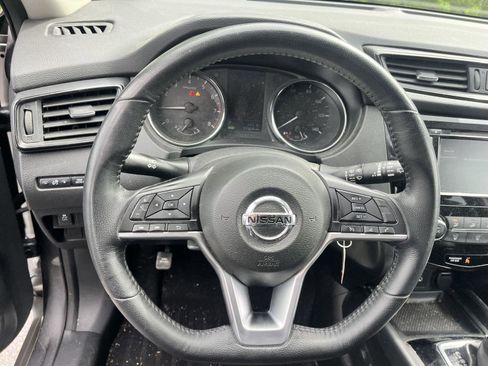Used 2018 Nissan Rogue S w/ S Value Package AWD/4WD image 15