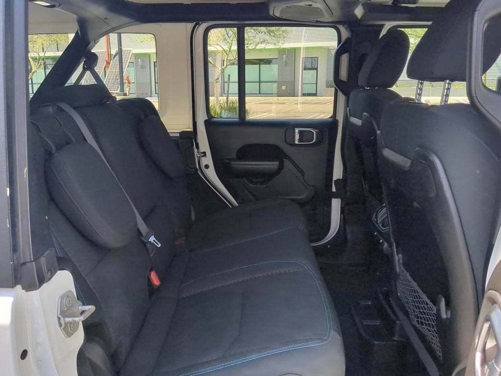 Used 2024 Jeep Wrangler Unlimited Rubicon 4xe AWD/4WD image 27