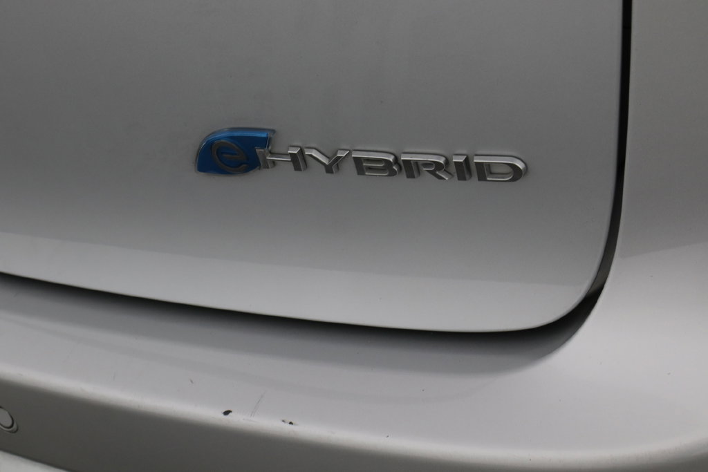Used 2024 Chrysler Pacifica Limited FWD image 44