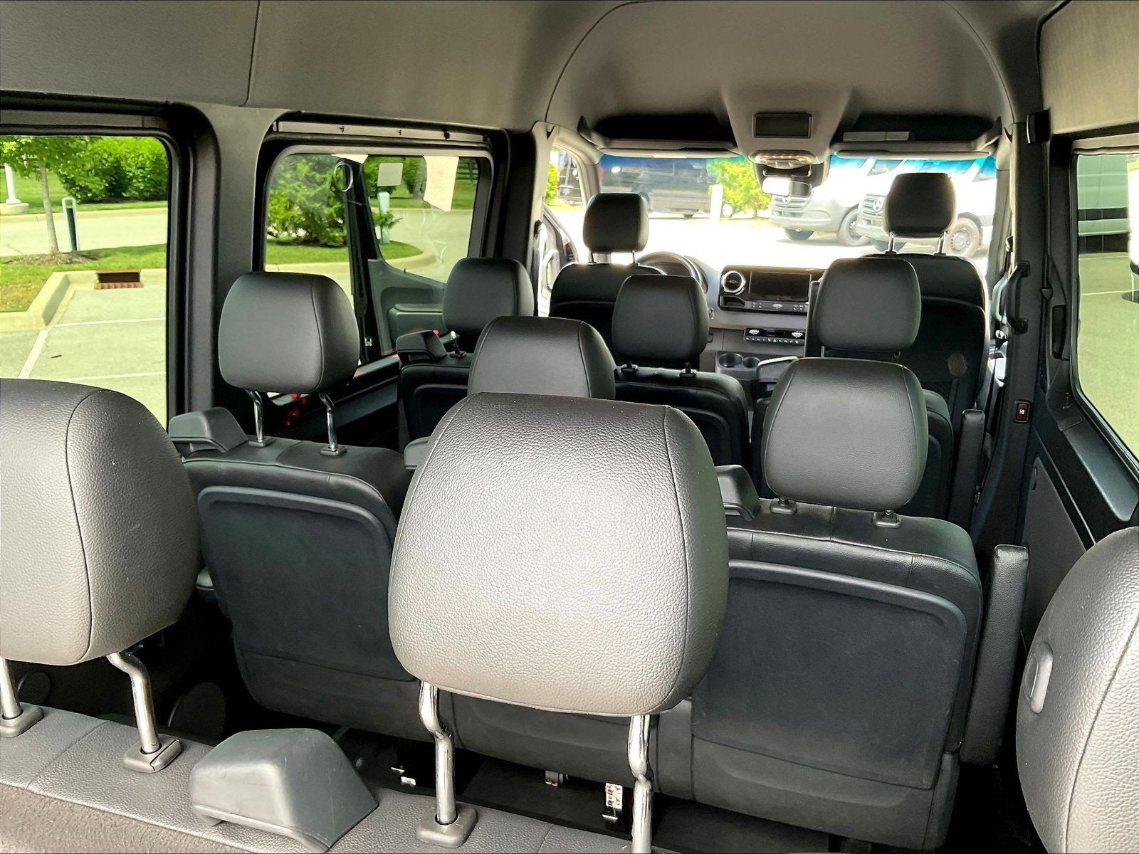 Used 2021 Mercedes-Benz Sprinter 2500 image 39