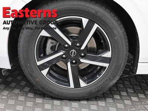 Used 2024 Nissan Sentra SV image 32