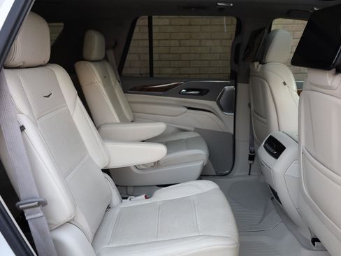 Used 2021 Cadillac Escalade Premium Luxury Platinum w/ LPO, Floor Liner Package AWD/4WD image 27