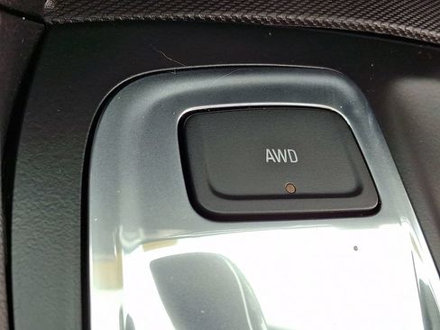 Used 2019 Chevrolet Equinox LT AWD/4WD image 27