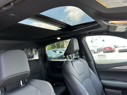 New 2027 INFINITI QX65 Luxe w/ Cargo Package AWD/4WD image 17