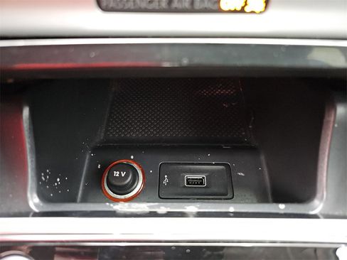 Used 2019 Volkswagen Passat 2.0T Wolfsburg w/ Wheels & Sunroof Package image 27