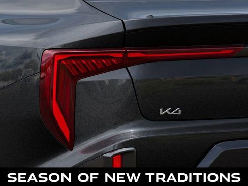 New 2025 Kia K4 GT-Line image 11