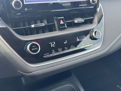 Used 2021 Toyota Corolla SE image 24