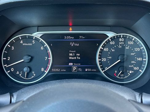 Used 2024 Nissan Sentra SV FWD image 26