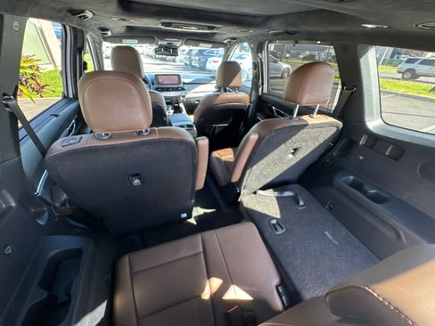 Used 2022 Kia Telluride SX w/ SX Prestige Package image 23