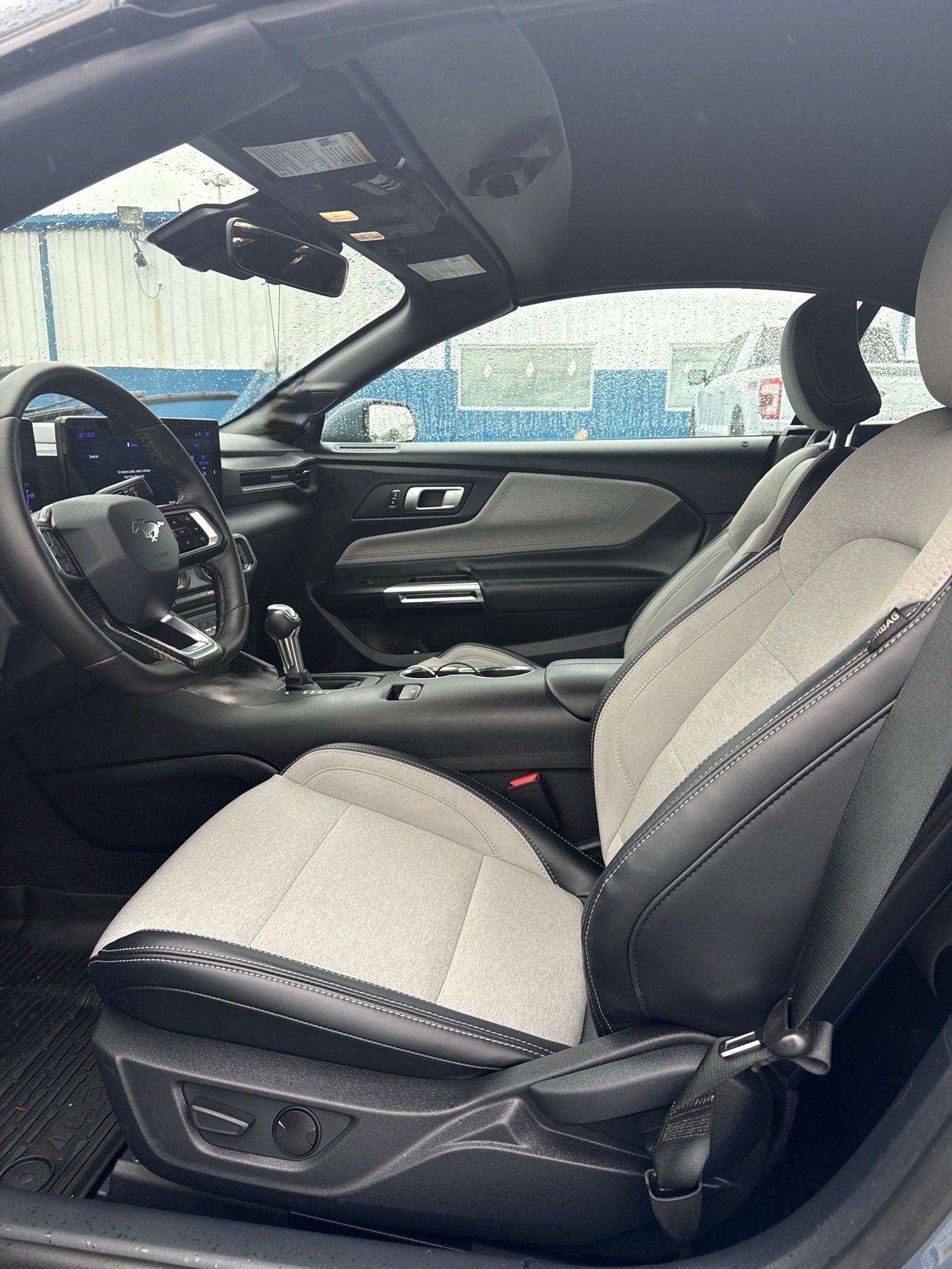 Used 2024 Ford Mustang Convertible RWD image 10