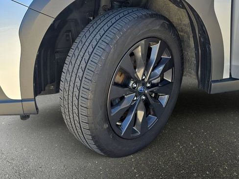 Used 2025 Subaru Outback Onyx Edition AWD/4WD image 36