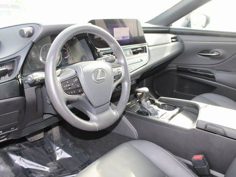 Certified 2023 Lexus ES 350 w/ Premium Package image 14