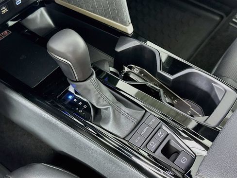 Certified 2025 Toyota Camry XLE AWD/4WD image 17