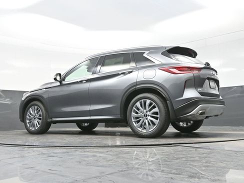 Used 2025 INFINITI QX50 Luxe image 16