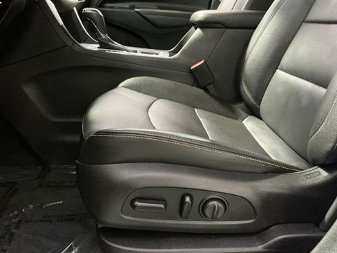 Used 2018 Chevrolet Equinox Premier AWD/4WD image 15