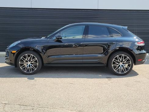 Used 2026 Porsche Macan AWD/4WD image 2