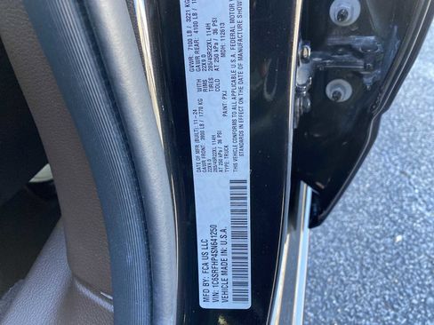 Used 2025 RAM 1500 Limited image 31